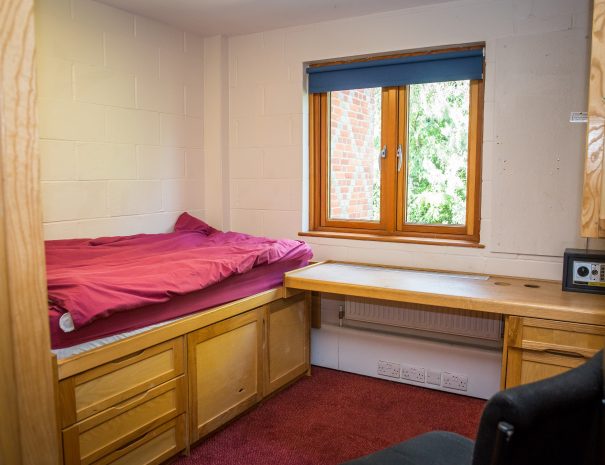 single-bedroom-shiplake-college