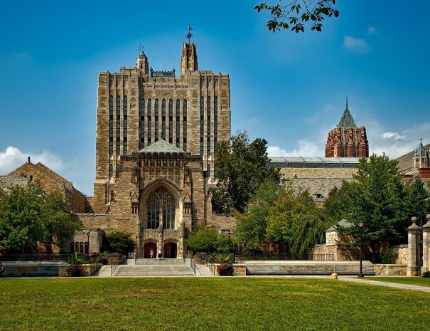 yale-university-g06398d9ed_1920