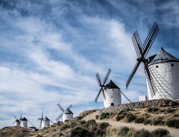 windmills-4278679_1920